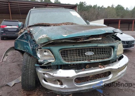 1997 Ford Expedition Eddie Bauer/Xlt from USA, damaged, VIN 1FMFU18LXVLC28494